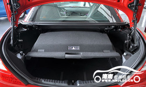 奔馳SLK200(跑車(chē))-海南租車(chē)三亞租車(chē)自駕游用車(chē) 奔馳SLK200(跑車(chē))-海南租車(chē)三亞租車(chē)自駕游用車(chē)