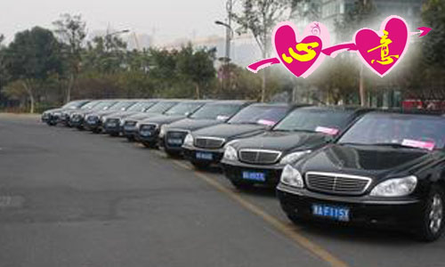 「一心一意」奔馳E系*5/*7/*9/海南地區(qū)專業(yè)婚禮用車 「一心一意」奔馳E系*5/*7/*9/海南地區(qū)專業(yè)婚禮用車